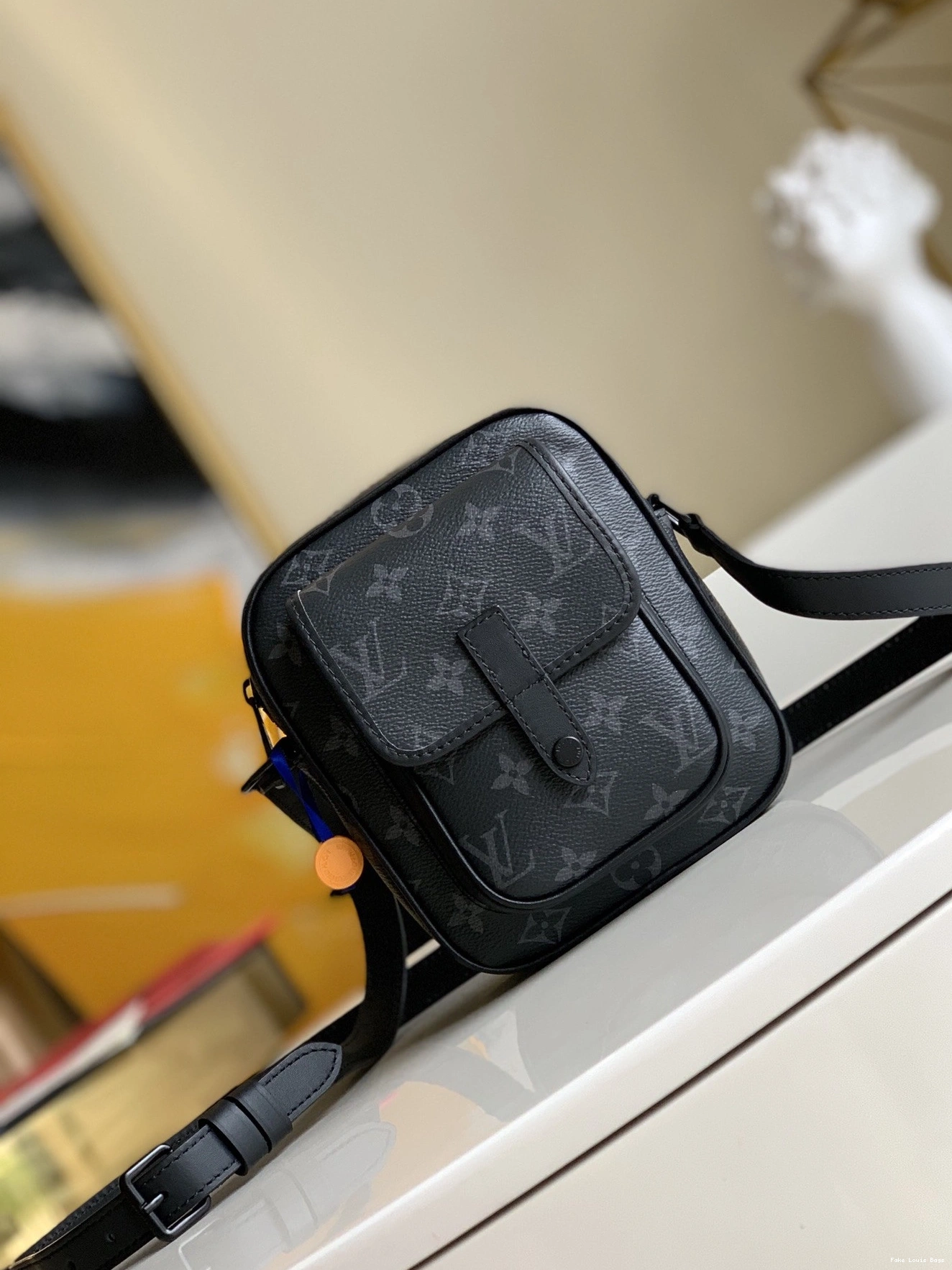 Rep ladies Christopher VUITTON LOUIS Wearable Wallet 0803